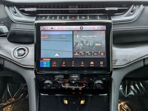 Certified 2021 Jeep Grand Cherokee L Limited image 31