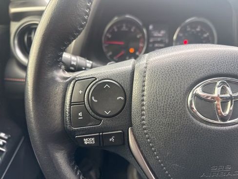 Used 2016 Toyota RAV4 SE image 16