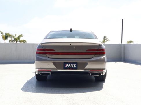 Used 2021 Genesis G90 3.3T Premium RWD image 10