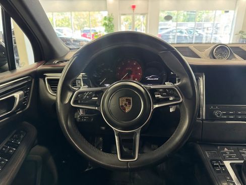 Used 2017 Porsche Macan GTS AWD/4WD image 10