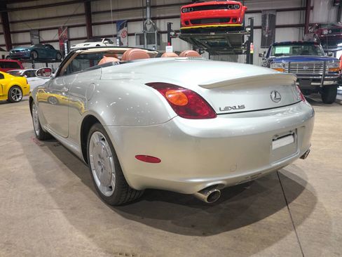 Used 2004 Lexus SC 430 Convertible RWD image 6