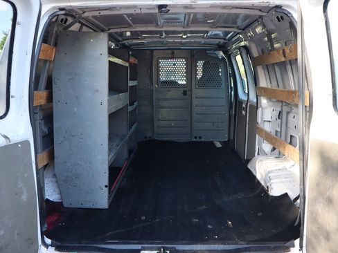 Used 2014 Ford E-250 and Econoline 250 w/ Power Group RWD image 14