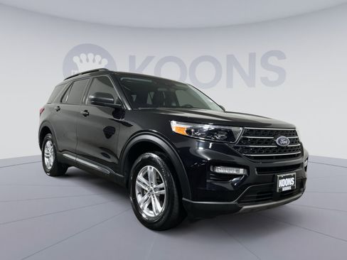 Used 2023 Ford Explorer XLT w/ Equipment Group 202A image 10