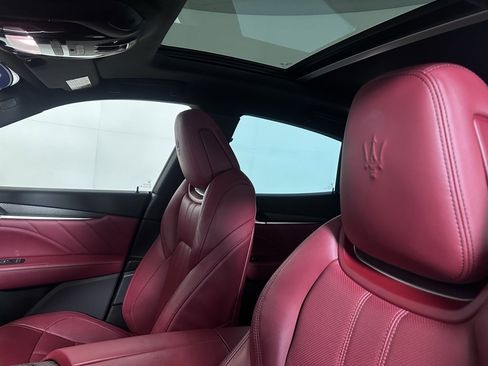 Used 2022 Maserati Levante Modena S image 17