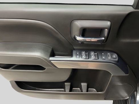 Used 2019 Chevrolet Silverado 1500 LT image 16