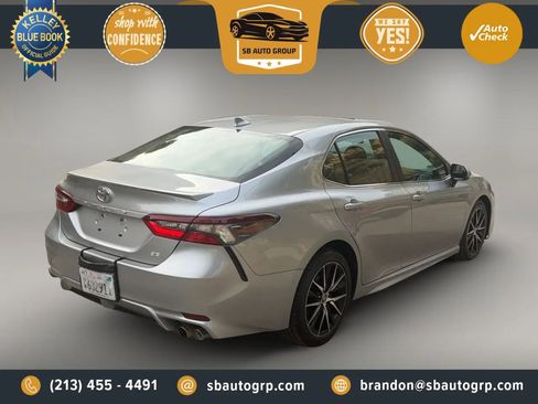 Used 2023 Toyota Camry SE FWD image 6
