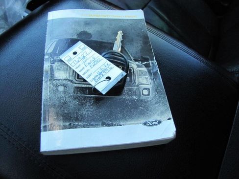 Used 2015 Ford F250 Lariat w/ Lariat Ultimate Package image 46