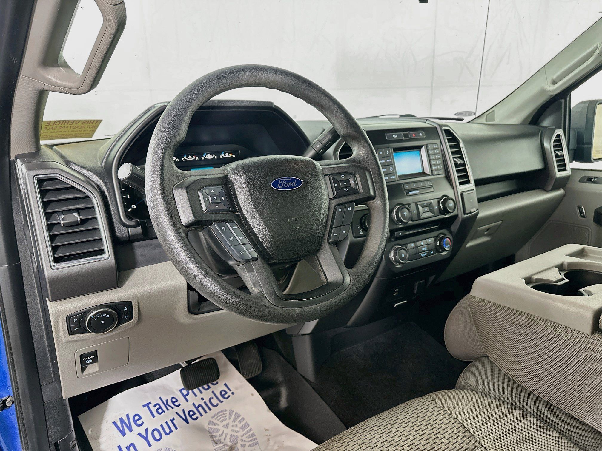 Used 2016 Ford F150 XLT AWD/4WD image 9