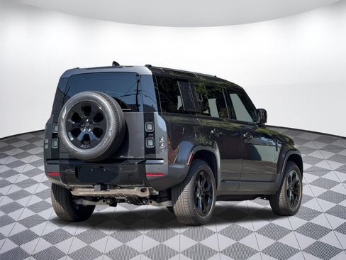 New 2026 Land Rover Defender 110 S AWD/4WD image 9