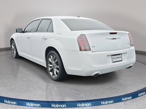 Used 2014 Chrysler 300 S image 8