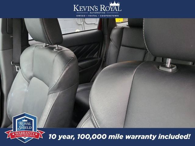 Used 2020 Mitsubishi Outlander SEL AWD/4WD image 13