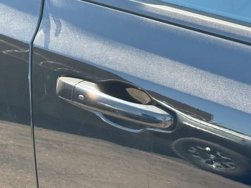 Used 2017 Chrysler 300 S w/ 300S Premium Group image 7