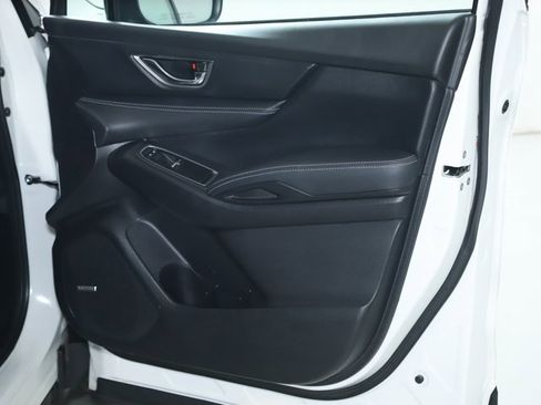 Certified 2023 Subaru Ascent Limited w/ Technology Package image 34