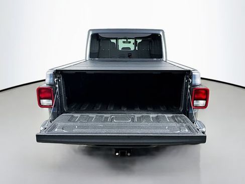 Used 2021 Jeep Gladiator Overland w/ Popular Equipment Package AWD/4WD image 29