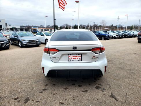 Used 2023 Toyota Corolla SE w/ SE Package AWD/4WD image 6