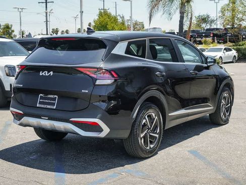Certified 2023 Kia Sportage LX AWD/4WD image 4