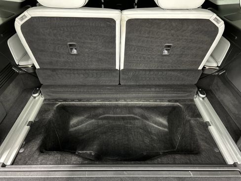 Used 2024 Rivian R1S Adventure image 26