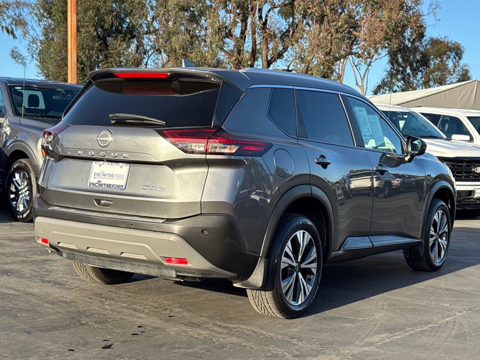 Used 2023 Nissan Rogue SV w/ SV Premium B Package AWD/4WD image 13