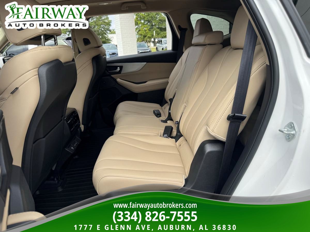 Used 2025 Acura MDX FWD image 11