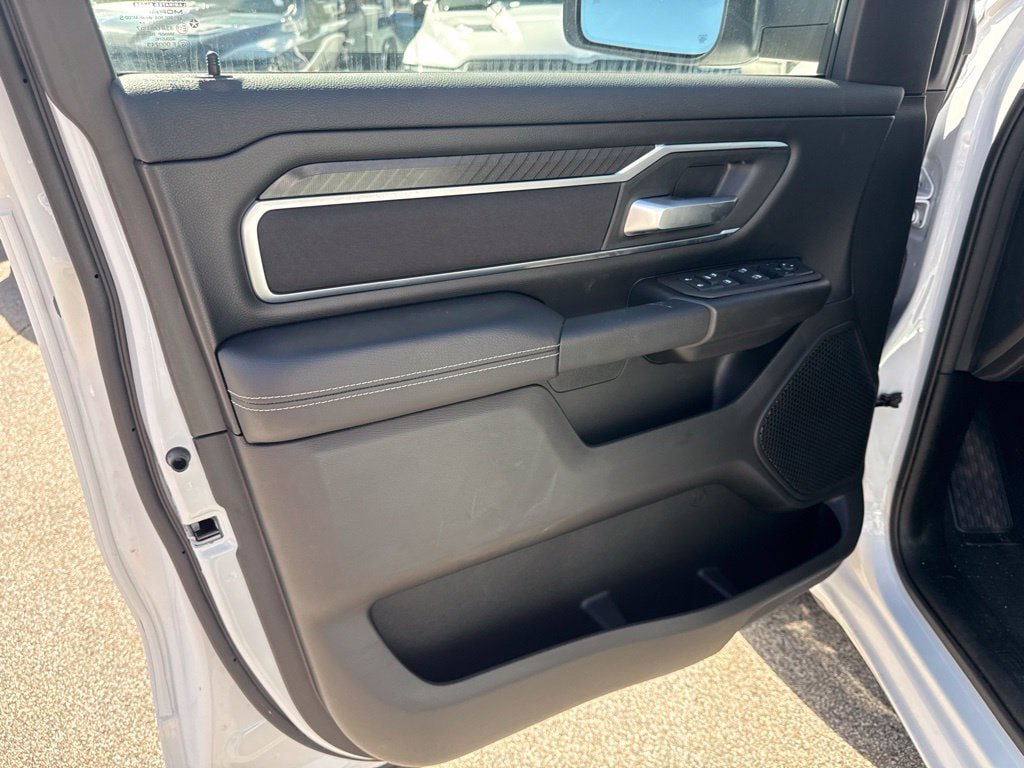 New 2026 RAM 1500 Big Horn AWD/4WD image 18