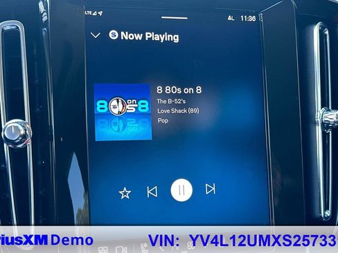 Used 2025 Volvo XC40 B5 Ultra w/ Climate Package image 36