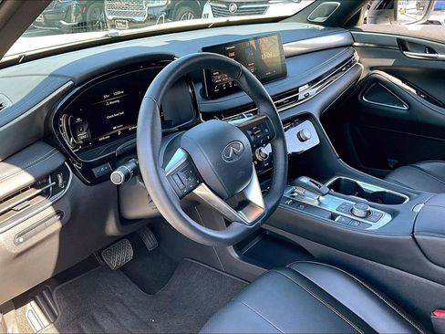 Certified 2025 INFINITI QX60 Luxe w/ Black Edition image 18