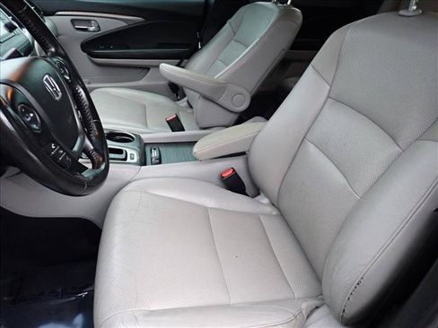 Used 2017 Honda Ridgeline RTL image 10