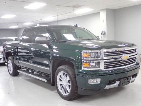 Used 2015 Chevrolet Silverado 1500 High Country w/ High Country Premium Package image 1