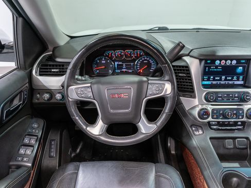 Used 2019 GMC Yukon SLT image 11