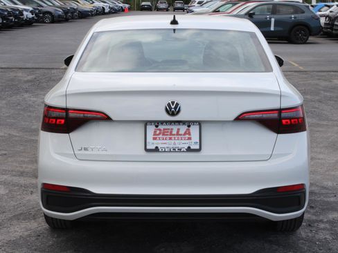 Used 2024 Volkswagen Jetta S FWD image 6