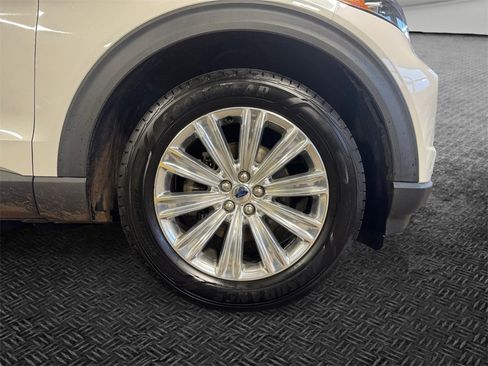 Used 2020 Ford Explorer Limited image 11