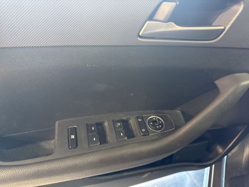 Used 2018 Hyundai Sonata SE image 19