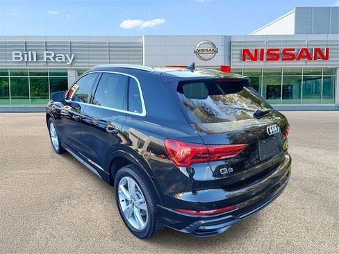 Used 2020 Audi Q3 2.0T Premium image 3