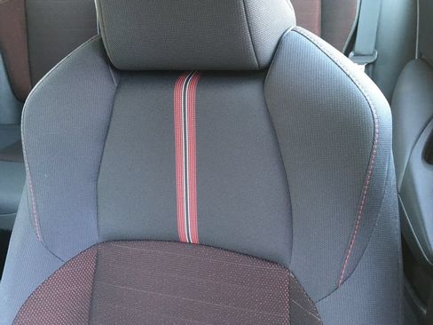 Used 2025 Toyota Corolla SE AWD/4WD image 22
