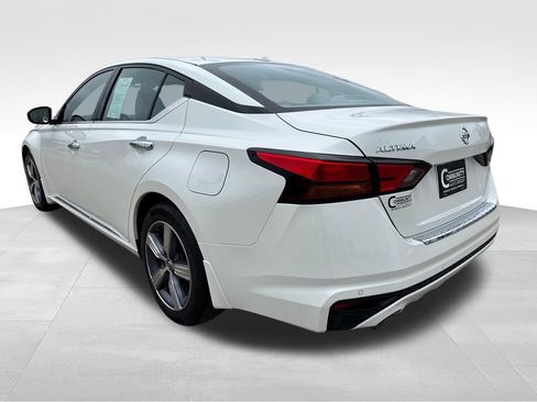 Used 2022 Nissan Altima 2.5 SL FWD image 4