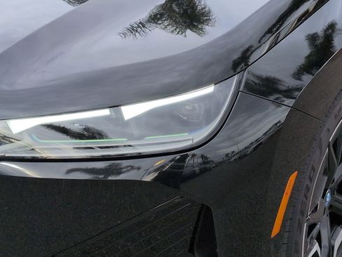 Used 2025 BMW iX M60 image 6