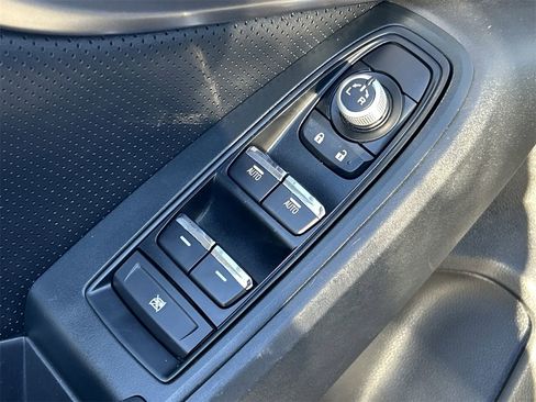 Certified 2023 Subaru Crosstrek 2.5i Limited image 18