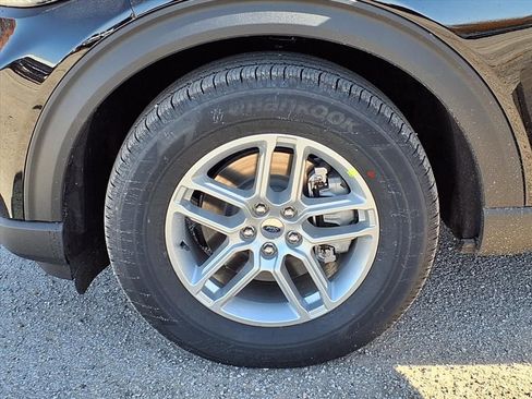 New 2026 Ford Explorer Active w/ Active Comfort Package image 30
