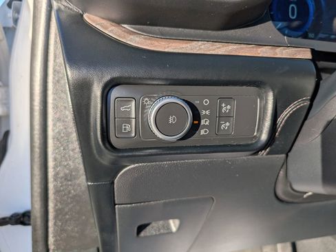 Used 2022 Ford Explorer Platinum w/ Technology Package image 19