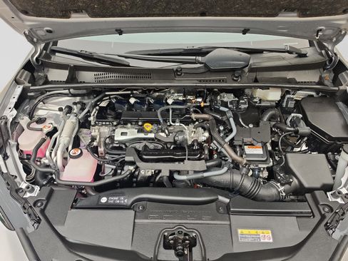Used 2024 Toyota Prius Prime FWD image 7