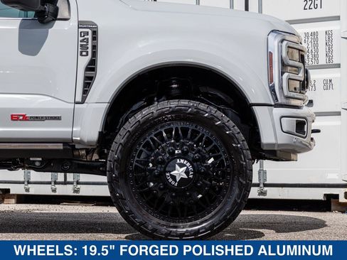 Used 2025 Ford F450 Platinum w/ Platinum Plus Package AWD/4WD image 19