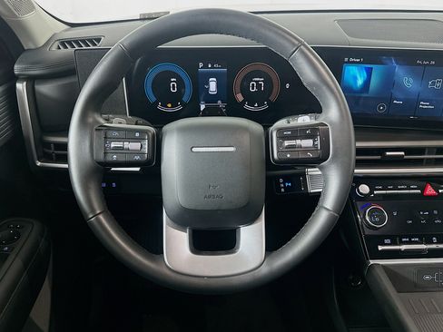 Used 2026 Hyundai Santa Fe SEL FWD image 18