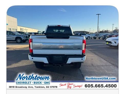 Used 2018 Ford F350 Platinum w/ Platinum Ultimate Package AWD/4WD image 35