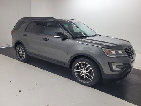 Used 2017 Ford Explorer Sport w/ Equipment Group 401A AWD/4WD image 11