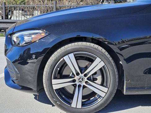 Used 2023 Mercedes-Benz C 300 Sedan image 11