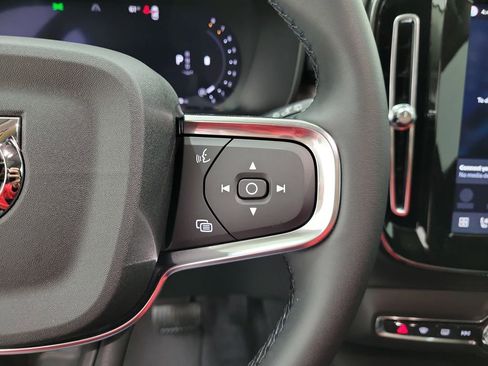 New 2026 Volvo XC40 B5 Core image 25