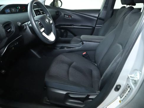 Certified 2018 Toyota Prius Two image 18