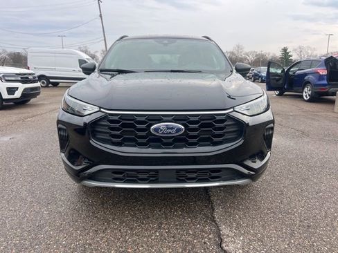 Certified 2024 Ford Escape ST-Line w/ Tech Pack #1 image 2