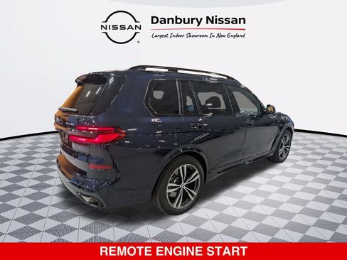 Used 2024 BMW X7 xDrive40i w/ M Sport Package AWD/4WD image 3