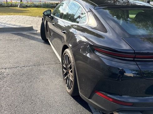 Used 2024 Porsche Panamera 4 AWD/4WD image 4